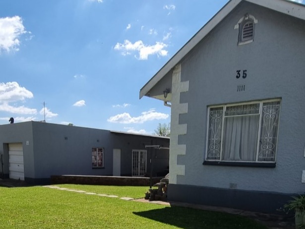 5 Bedroom Property for Sale in Parys Free State